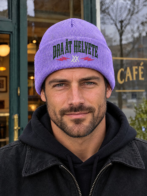 DAH PERSON HCB-LAV-DAH | Dra åt helvete – Lavendel Hatitude Cuffed Beanie | 10.5x5.56cm
