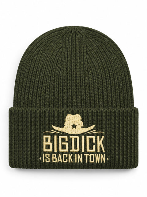 Big Dick Is Back In Town – Hatitude Oversized Cuffed Beanie Olivgrön, brodyr framifrån