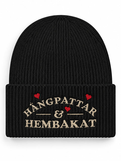 Hängpattar & Hembakat – Hatitude Oversized Cuffed Beanie Svart, brodyr framifrån
