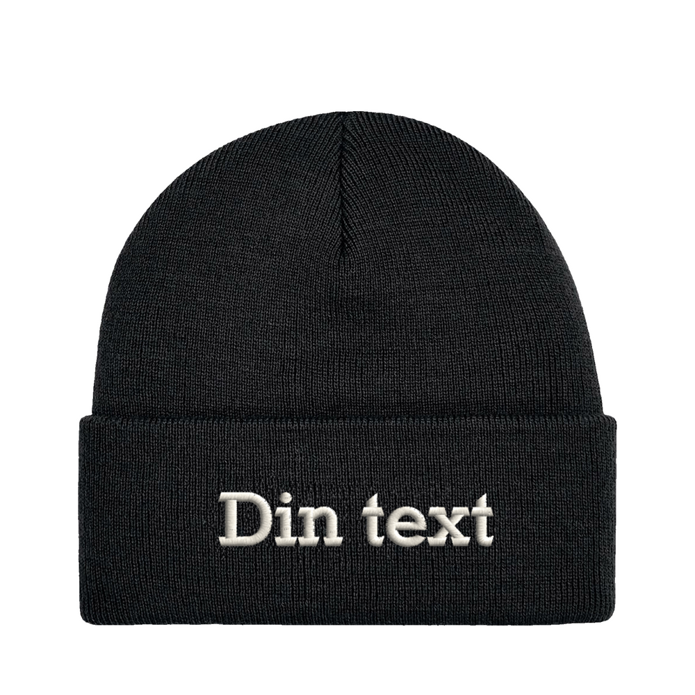 Brodera din egen mössa – direktbrodyr – Cuffed Beanie – produktbild på vit bakgrund
