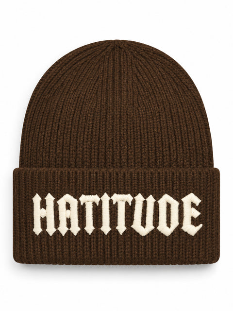 Hatitude – Hatitude Oversized Cuffed Beanie Valnöt, brodyr framifrån