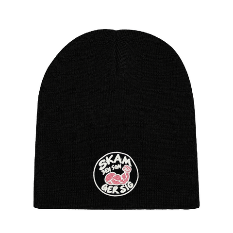 Skam den som ger sig – Beanie – produktbild på vit bakgrund