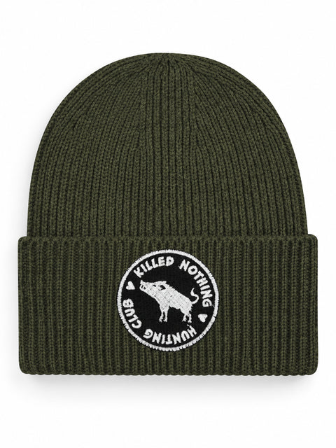 Killed Nothing Hunting Club – Hatitude Oversized Cuffed Beanie Olivgrön, brodyr framifrån