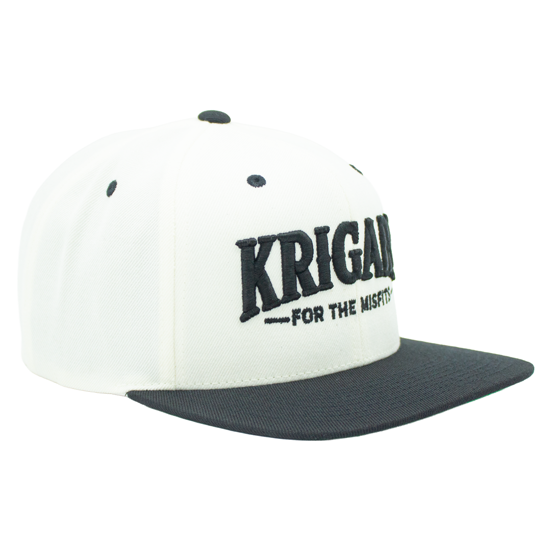 KRIGARE snapback natural svart med puffbrodyr och svart skärm
