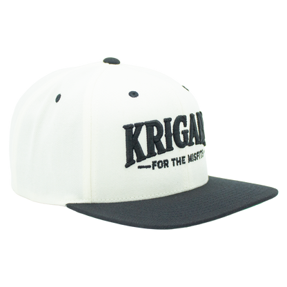 KRIGARE snapback natural svart med puffbrodyr och svart skärm
