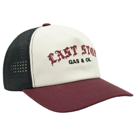 Last Stop Gas & Oil keps från höger