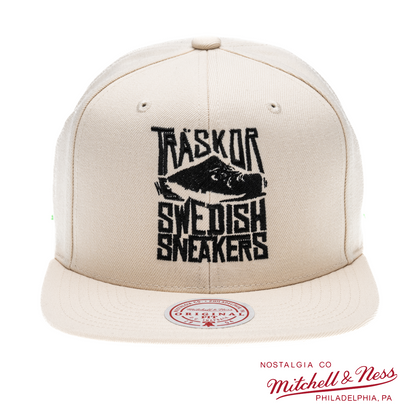 Snapback Träskor Swedish Sneakers [svart brodyr]