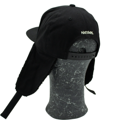 Spark Swedish Kick – svart Apex Snapback med öronvärmare nedfällda, bakifrån