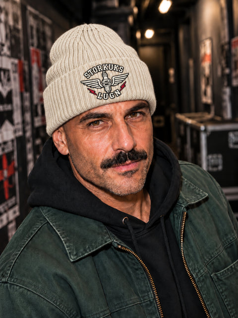Storkuks Lugn – Hatitude Oversized Cuffed Beanie Havre, på modell