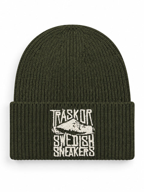 Träskor Swedish Sneakers – Hatitude Oversized Cuffed Beanie Olivgrön, brodyr framifrån