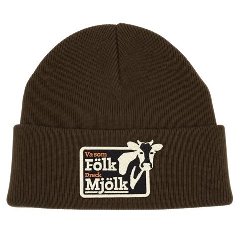 Va som Fölk Dreck Mjölk – brun Cuffed Beanie, produktmockup.
